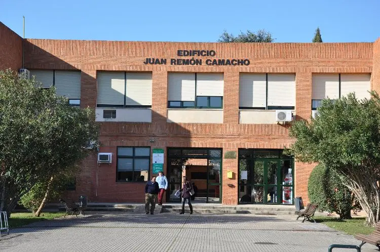 antigo rectorado del campus de badajoz - Cómo contactar con la Universidad de Extremadura