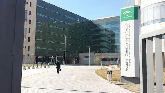 hospital san cecilio campus de la salud - Cuántas camas tiene el PTS