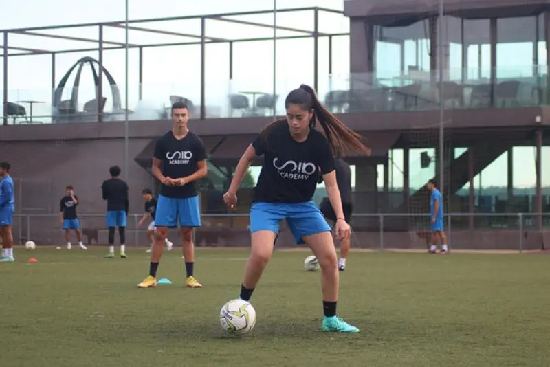 campus de futbol femenino en valencia - Dónde juega el Valencia Club de Fútbol Femenino