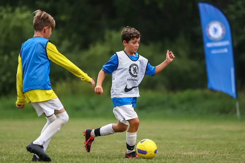 campus de futbol en agosto - Qué es un campamento de fútbol