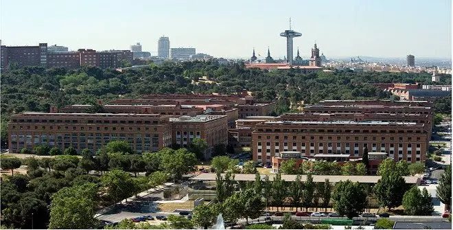 campus de la universidad complutense - Que hay cerca de la Universidad Complutense de Madrid