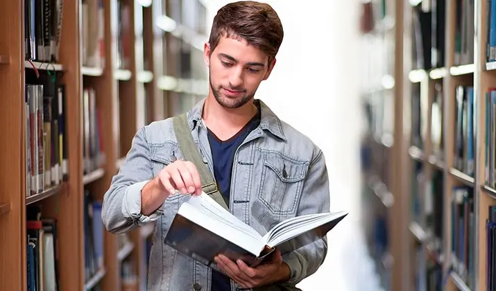 campus training oposiciones ayudante de biblioteca - Qué se necesita para ser asistente de biblioteca