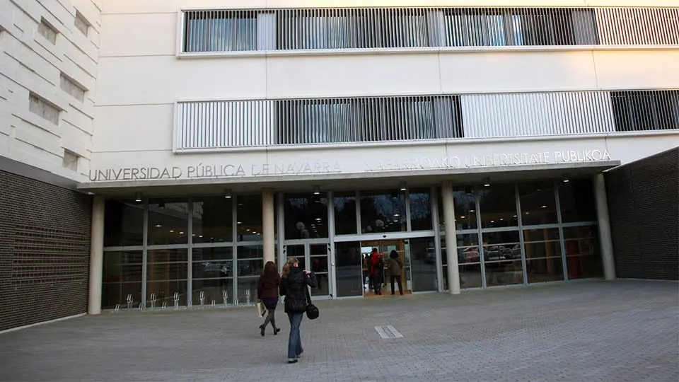 acceso fuera del campus upna navarra - Qué servicios ofrece el servicio de referencia de la biblioteca de la UPNA