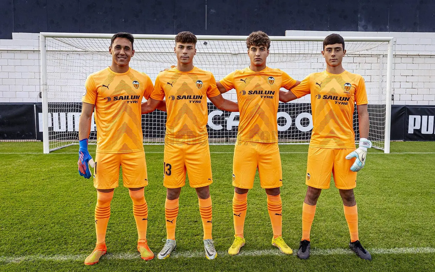 campus porteros valencia cf - Quién es el entrenador de porteros del Valencia