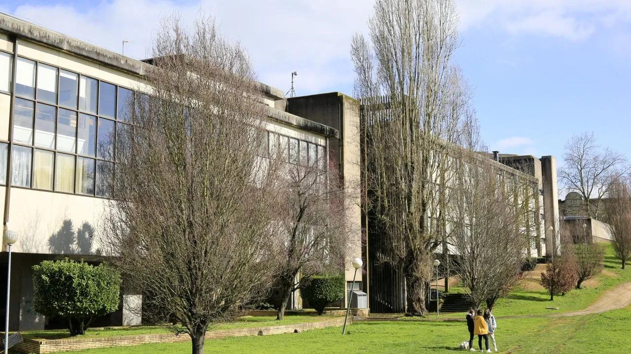 campus de lugo veterinaria año de inicio - Quién fundó la primera escuela de veterinaria en México